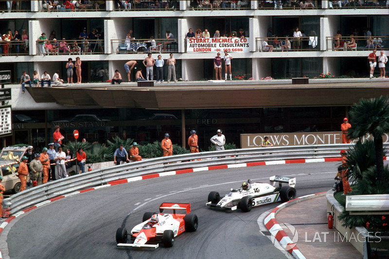 John Watson, McLaren MP4/1B-Ford Cosworth leads Derek Daly,  Williams FW08 Ford