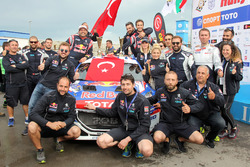 Yağız Avcı, Bahadır Gücenmez ve Neo Motorsport ekibi