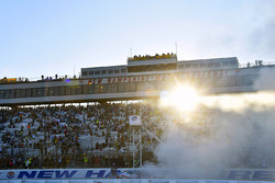 Ganador de la carrera Kyle Busch, Joe Gibbs Racing Toyota
