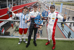 Le vainqueur Yann Ehrlacher, RC Motorsport, le deuxième Esteban Guerrieri, Campos Racing, le troisième Mehdi Bennani, Sébastien Loeb Racing