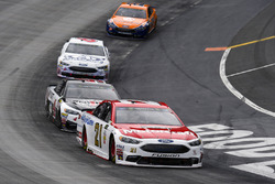 Ryan Blaney, Wood Brothers Racing Ford, Kevin Harvick, Stewart-Haas Racing Ford, Trevor Bayne, Roush Fenway Racing Ford, Joey Logano, Team Penske Ford