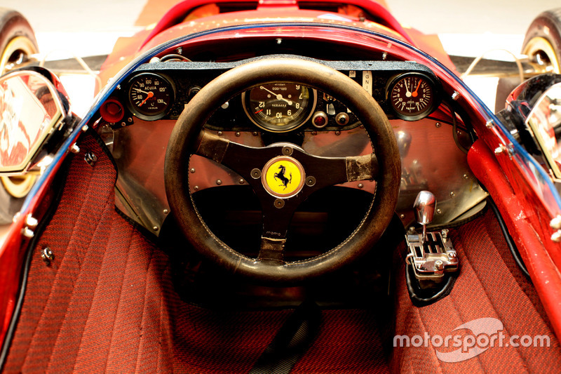 Кокпит Ferrari 312B