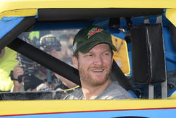 Dale Earnhardt Jr. mit dem Chevrolet Monte Carlo von Dale Earnhardt aus dessen Rookie-Saison 1979