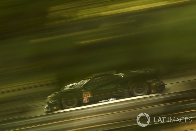 49°: #55 Spirit of Race Ferrari 488 GTE: Duncan Cameron, Aaron Scott, Marco Cioci
