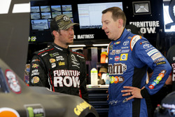Kyle Busch, Joe Gibbs Racing Toyota Martin Truex Jr., Furniture Row Racing Toyota