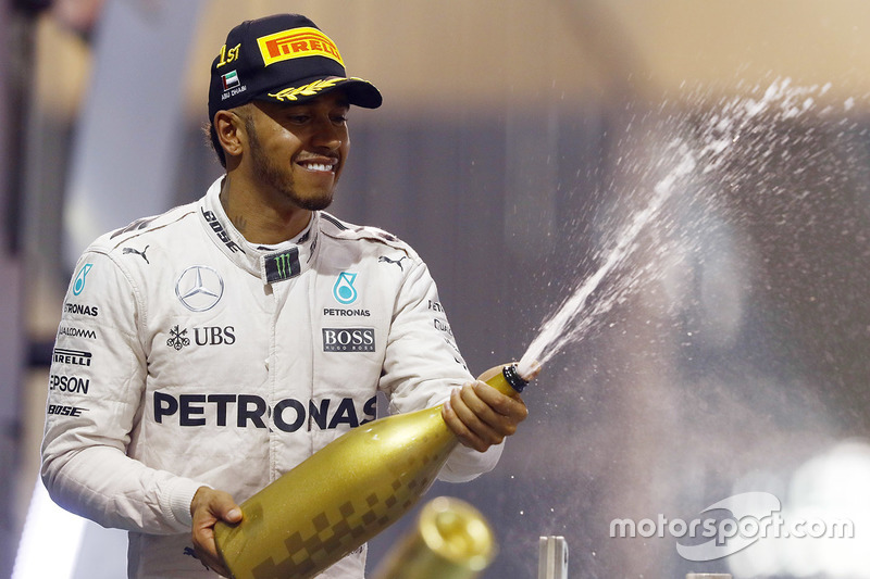 Race winner Lewis Hamilton, Mercedes AMG F1 celebrates