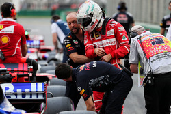 Sebastian Vettel, Ferrari essaie d'observer la Red Bull Racing RB13