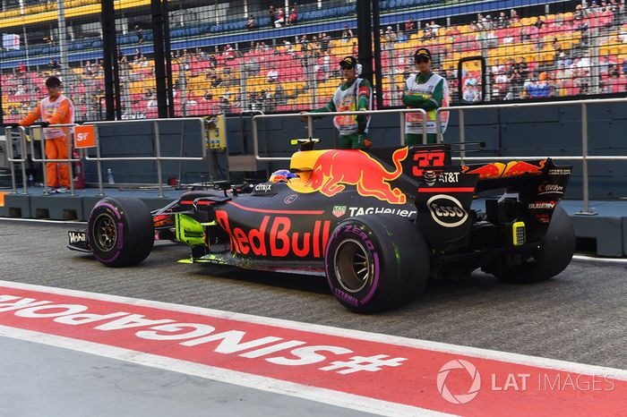 Max Verstappen, Red Bull Racing RB13, pintura en la tabla