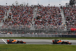 Fernando Alonso, McLaren MCL32, Stoffel Vandoorne, McLaren MCL32