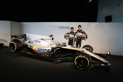 (L to R): Sergio Perez, Sahara Force India F1 and team mate Esteban Ocon, Sahara Force India F1 Team with the Sahara Force India F1 VJM10