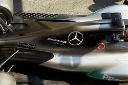 Lewis Hamilton, Mercedes AMG F1 W08 with open shark fin