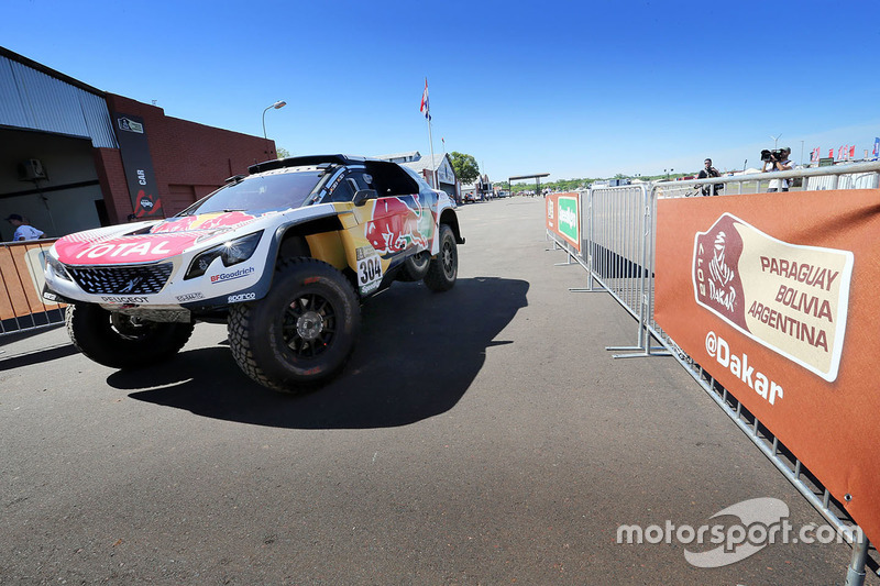 #304 Peugeot Sport Peugeot 3008 DKR: Carlos Sainz, Lucas Cruz