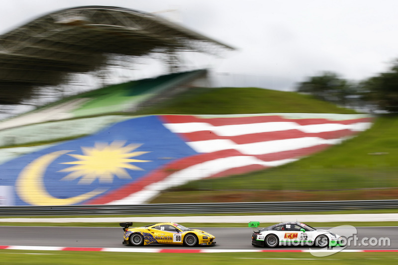 #912 Manthey Racing Porsche 911 GT3R: Frédéric Makowiecki, Richard Lietz, Michael Christensen