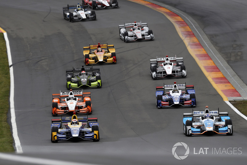 Alexander Rossi, Curb Herta - Andretti Autosport Honda, Scott Dixon, Chip Ganassi Racing Honda, pace lap