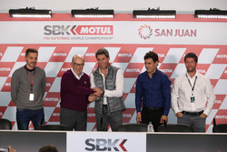 Carmelo Ezpeleta, Dorna-Chef; Sergio Uñac, Gouverneur der Provinz San Juan