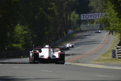 #2 Porsche Team Porsche 919 Hybrid: Timo Bernhard, Earl Bamber, Brendon Hartley