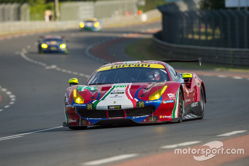 #71 AF Corse Ferrari 488 GTE: Davide Rigon, Sam Bird, Miguel Molina