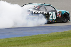 Race winner Denny Hamlin, Joe Gibbs Racing Toyota