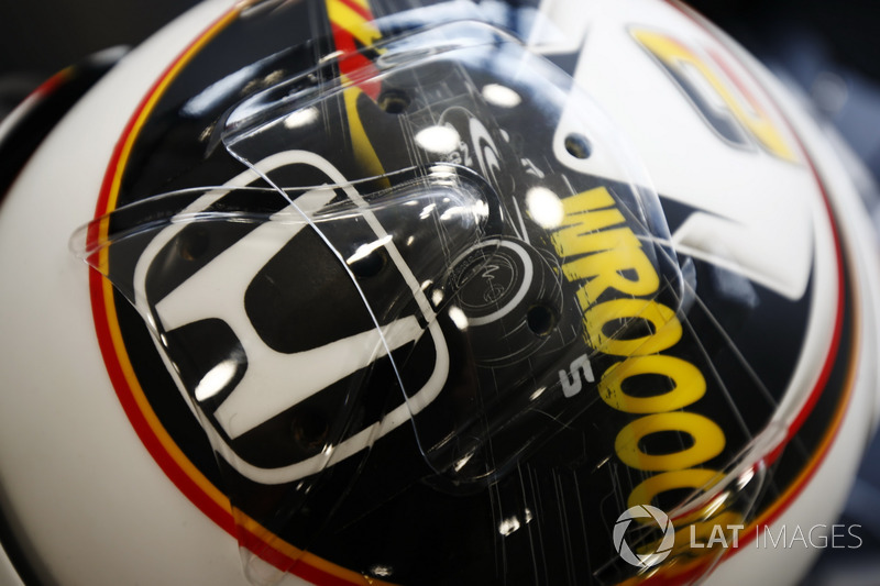 Détails du casque spécial de Stoffel Vandoorne, McLaren, pour son GP à domicile