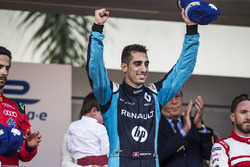 Podium: race winner Sébastien Buemi, Renault e.Dams