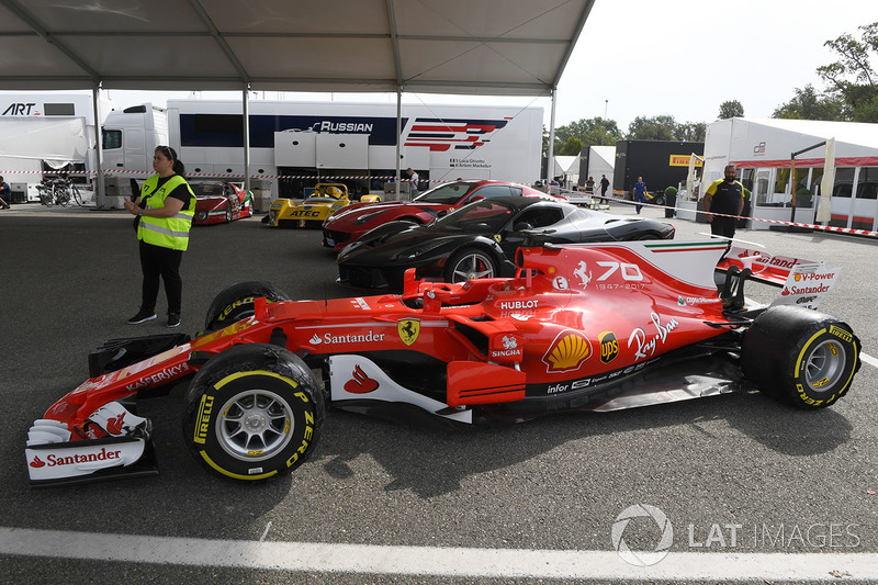 Ferrari display