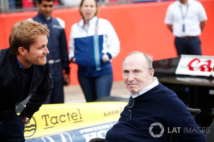 Nico Rosberg parla con Sir Frank Williams