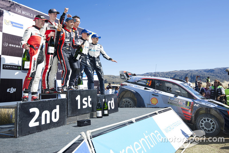 Winners Thierry Neuville, Nicolas Gilsoul, Hyundai Motorsport, second place Elfyn Evans, Daniel Barritt, M-Sport, third place Ott Tänak, Martin Järveoja, M-Sport