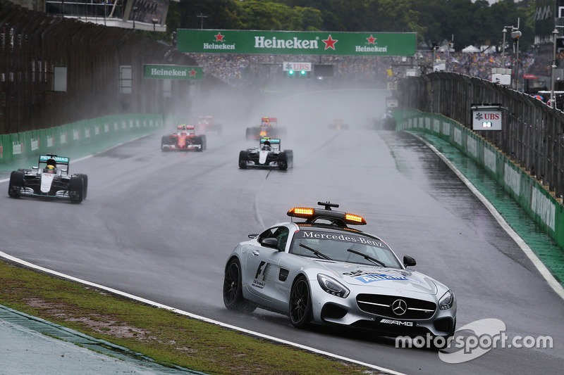 Lewis Hamilton, Mercedes AMG F1 W07 Hybrid