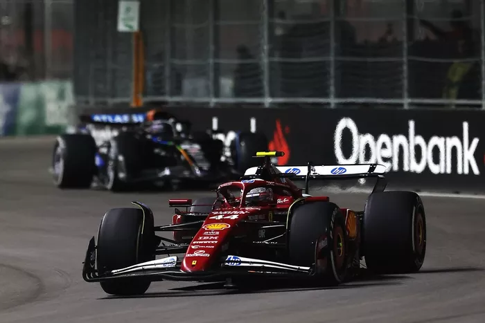 Lewis Hamilton, Ferrari, Alexander Albon, Williams
