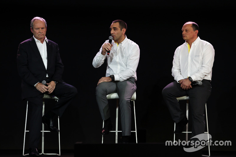 Jérôme Stoll, Président de Renault Sport Racing avec Cyril Abiteboul, Directeur Général de Renault Sport Racing et Frédéric Vasseur, Directeur de la Compétition de Renault Sport F1 Team