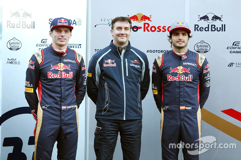 Max Verstappen, Scuderia Toro Rosso con James Key, Scuderia Toro Rosso Director Técnico y Carlos Sai