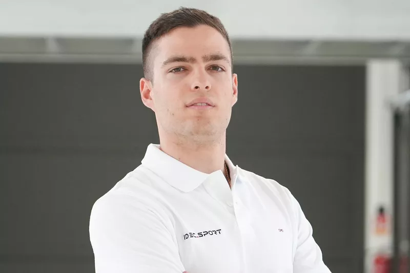 Sebastian Alvarez