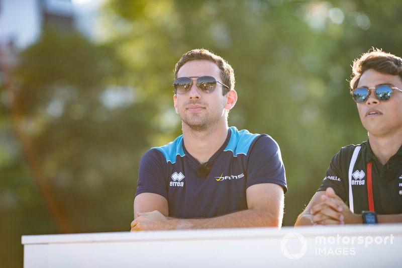 Nicholas Latifi, Dams