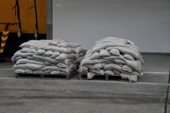 台風19号接近に伴い、一時撤収する鈴鹿サーキット