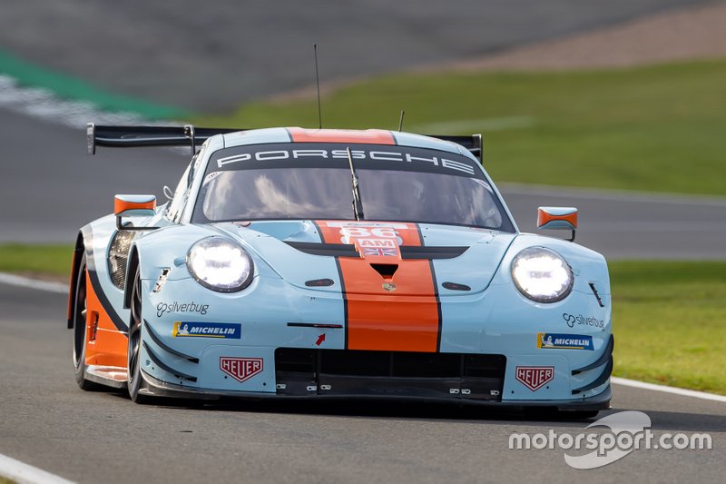 #86 GULF RACING - Porsche 911 RSR: Michael Wainwright, Benjamin Barker, Andrew Watson