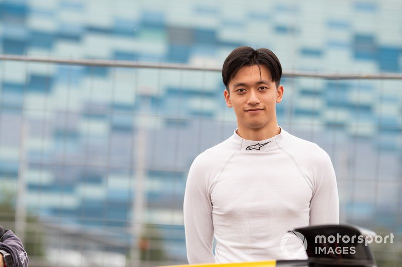 Guanyu Zhou, UNI Virtuosi Racing