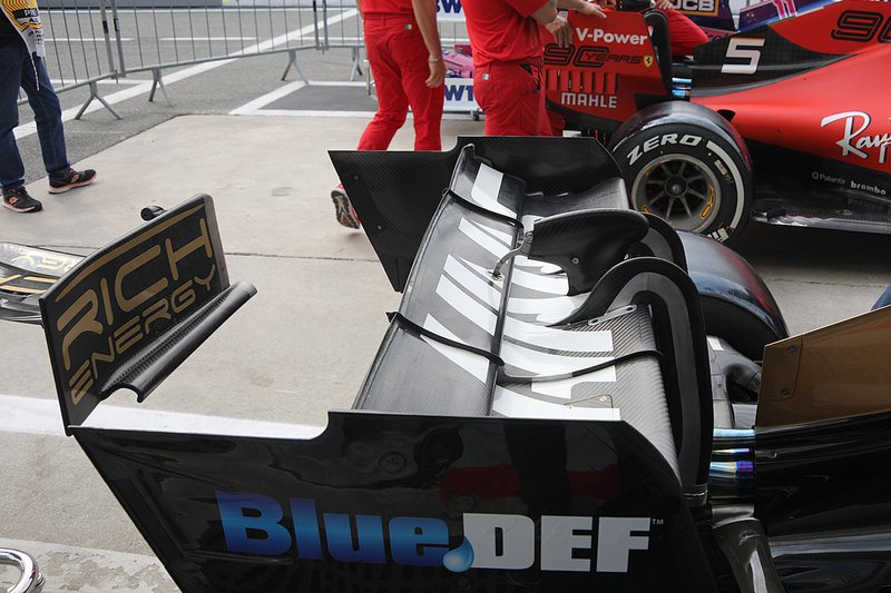 L'aileron arrière de la Haas F1 Team VF-19