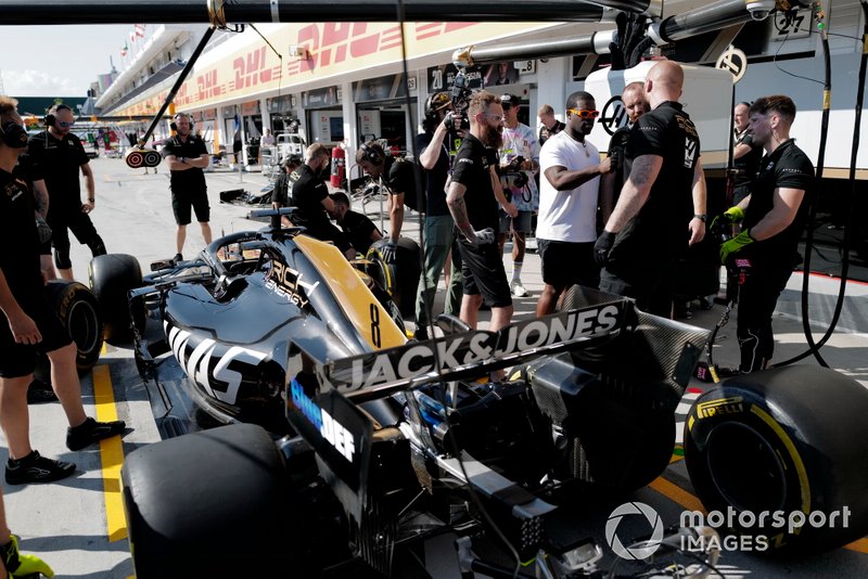 ASAP Ferg, American rapper during pit stop practice with Haas F1