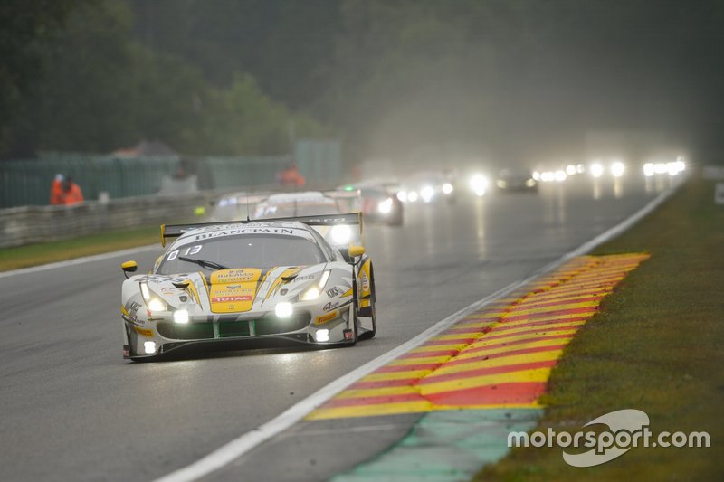 #227 HubAuto Corsa Ferrari 488 GT3: Nick Foster, Nick Cassidy, Daniel Serra