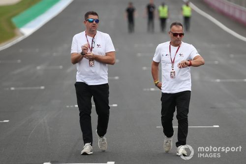 Toma Alfonso Ezpeleta