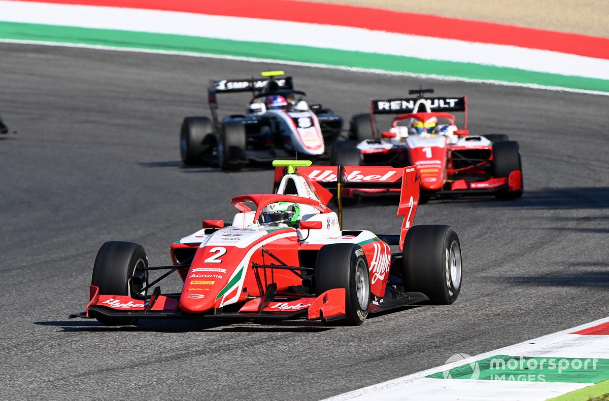 Frederik Vesti, Prema Racing precede Oscar Piastri, Prema Racing e Alexander Smolyar, ART Grand Prix