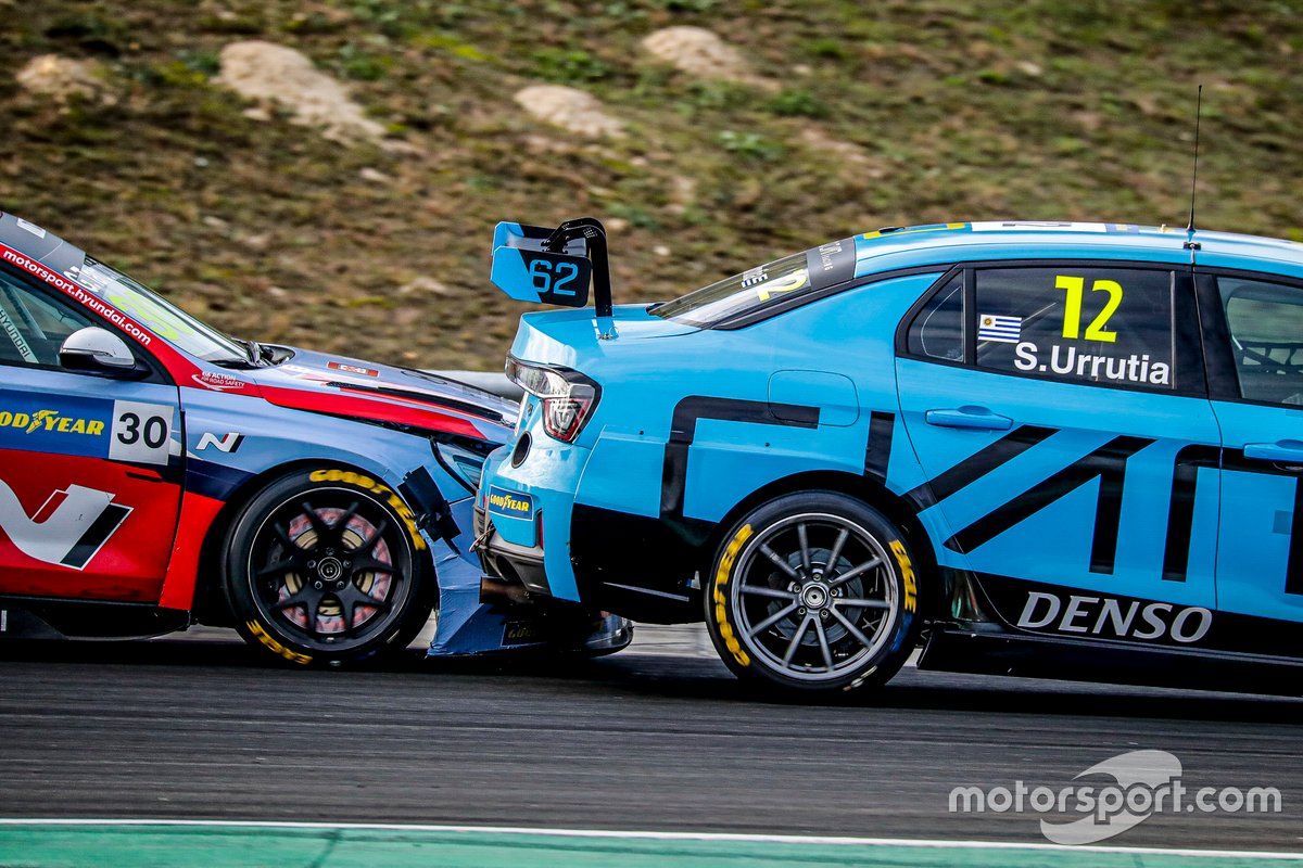 Gabriele Tarquini, BRC Hyundai N LUKOIL Squadra Corse Hyundai i30 N TCR, Santiago Urrutia, Cyan Performance Lynk & Co 03 TCR
