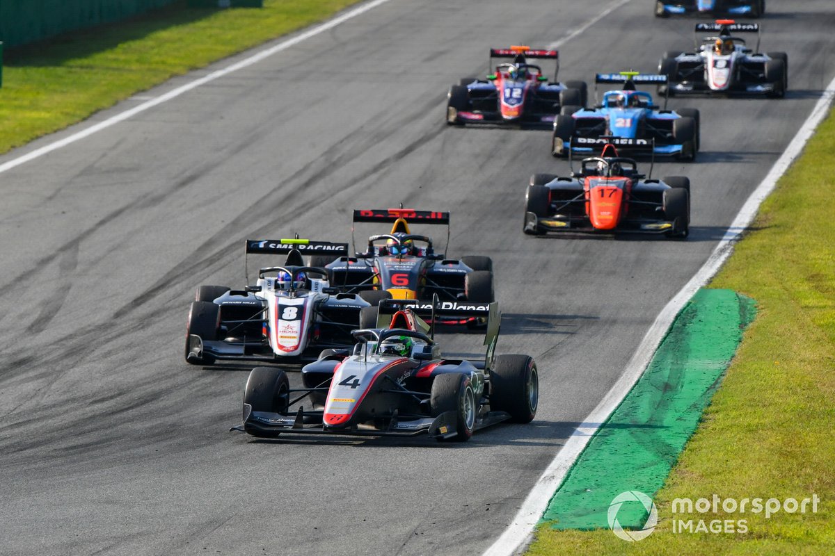 Pierre-Louis Chovet, Hitech Grand Prix, Alexander Smolvar, ART Grand Prix y Dennis Hauger, Hitech Grand Prix