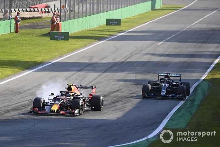 Alex Albon, Red Bull Racing RB16, Lewis Hamilton, Mercedes F1 W11