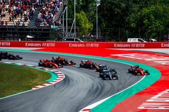 Lewis Hamilton, Mercedes AMG F1 W10, Valtteri Bottas, Mercedes AMG W10, Sebastian Vettel, Ferrari SF90, Max Verstappen, Red Bull Racing RB15, Charles Leclerc, Ferrari SF90, Pierre Gasly, Red Bull Racing RB15, en Romain Grosjean, Haas F1 Team VF-19