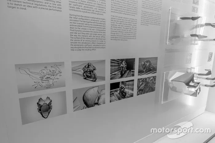 Pannelli espositivi della mostra Anatomia della Velocita