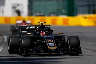 Kevin Magnussen, Haas VF-19