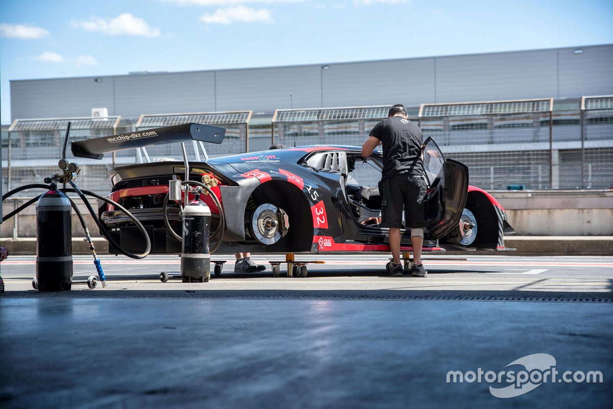 Track day with Nico Hülkenberg