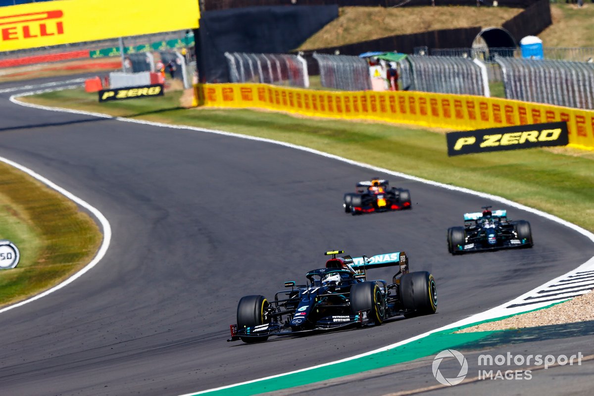 Valtteri Bottas, Mercedes F1 W11, Lewis Hamilton, Mercedes F1 W11, Max Verstappen, Red Bull Racing RB16