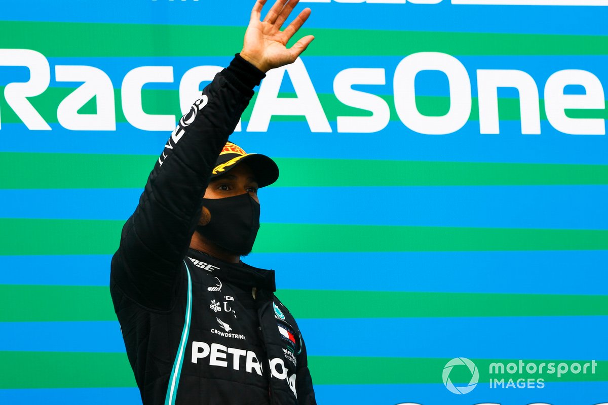 Lewis Hamilton, Mercedes-AMG Petronas F1, 1st position, on the podium
